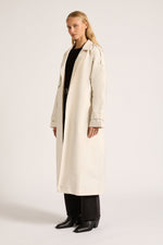 Nude Lucy Frieda Trench - Cloud